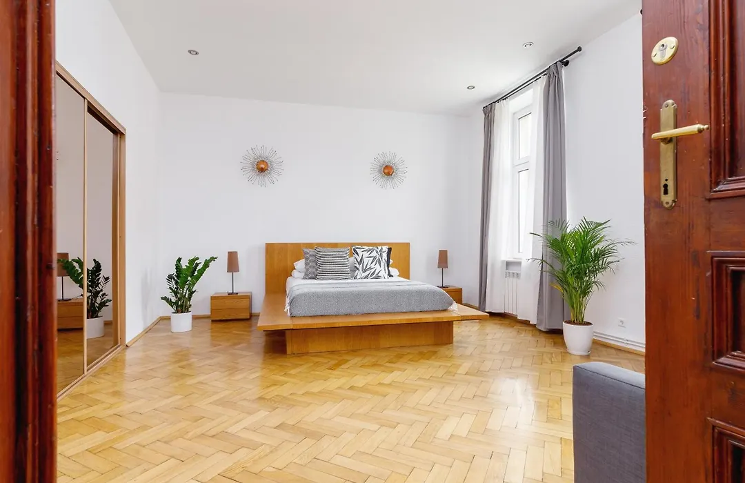 Silver Haze Apartment - 2BR for 10 - Kazimierz-1